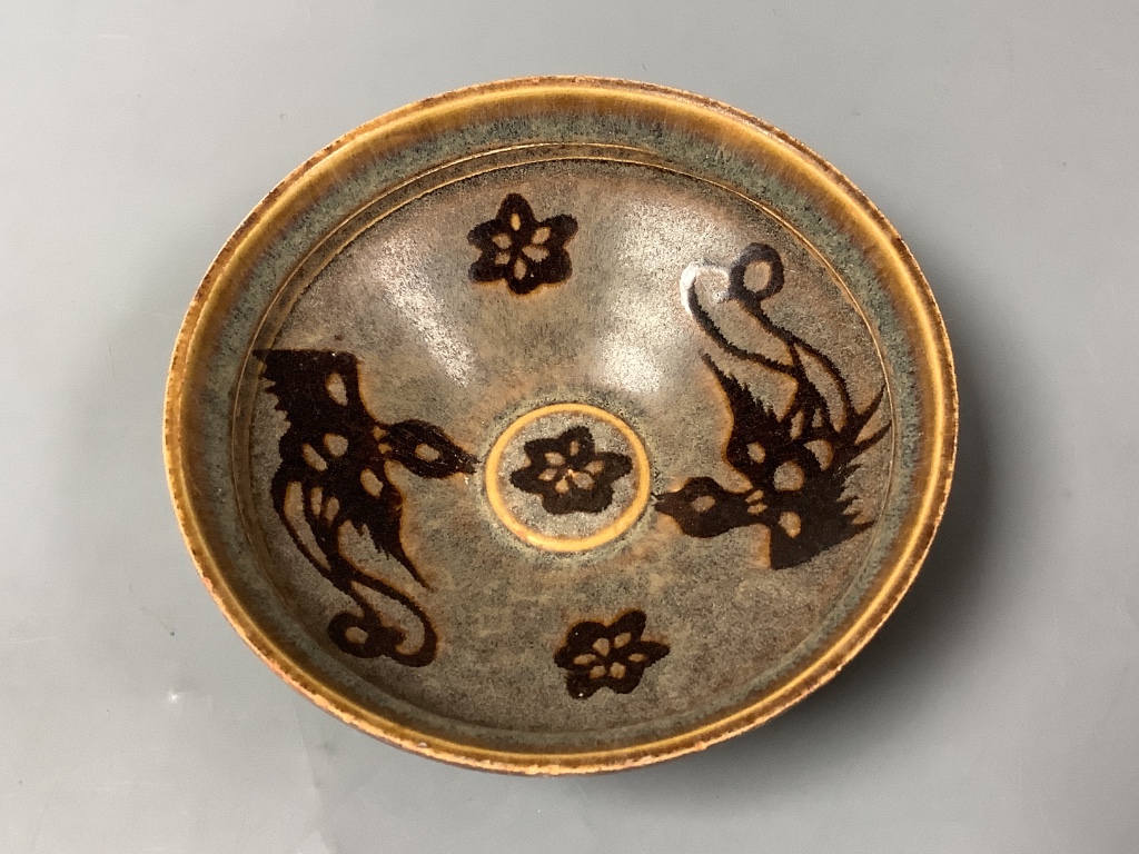 A Chinese paper-cut bowl, diameter 13cm